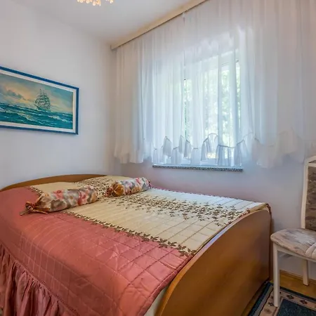 Ninic Apartment *