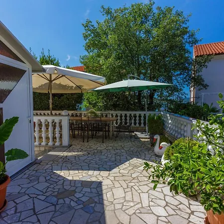 Apartment Ninic